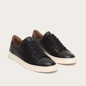 Brand New FRYE Ivy Low Lace black sneakers